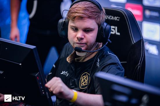 成都AG超玩会四连冠背后的实力与策略分析